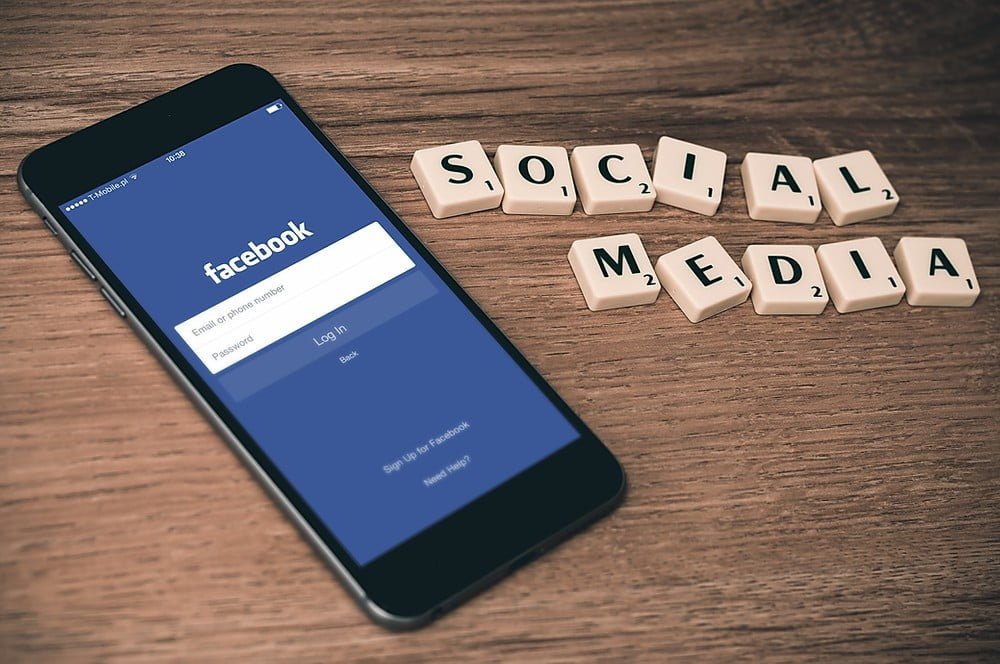 Start Making Money from Social Media https://www.clubinfonline.com/2020/04/04/8-simple-ways-to-make-money-online-from-home-2020-guide/